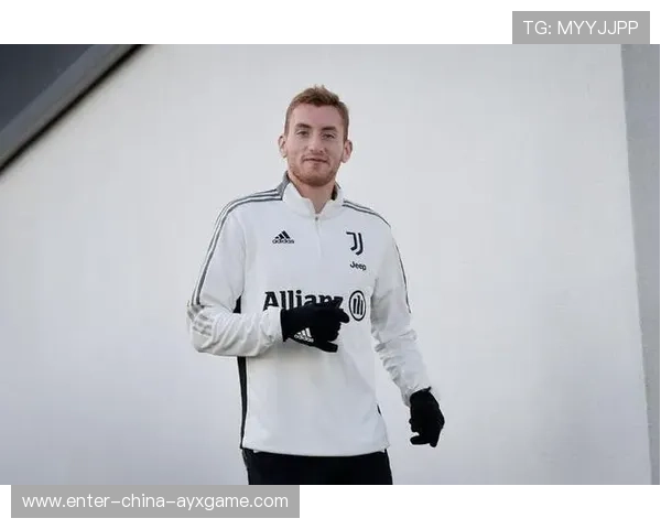 热刺库卢塞夫斯基横拉低射贴近草皮——展现足球激情与智慧